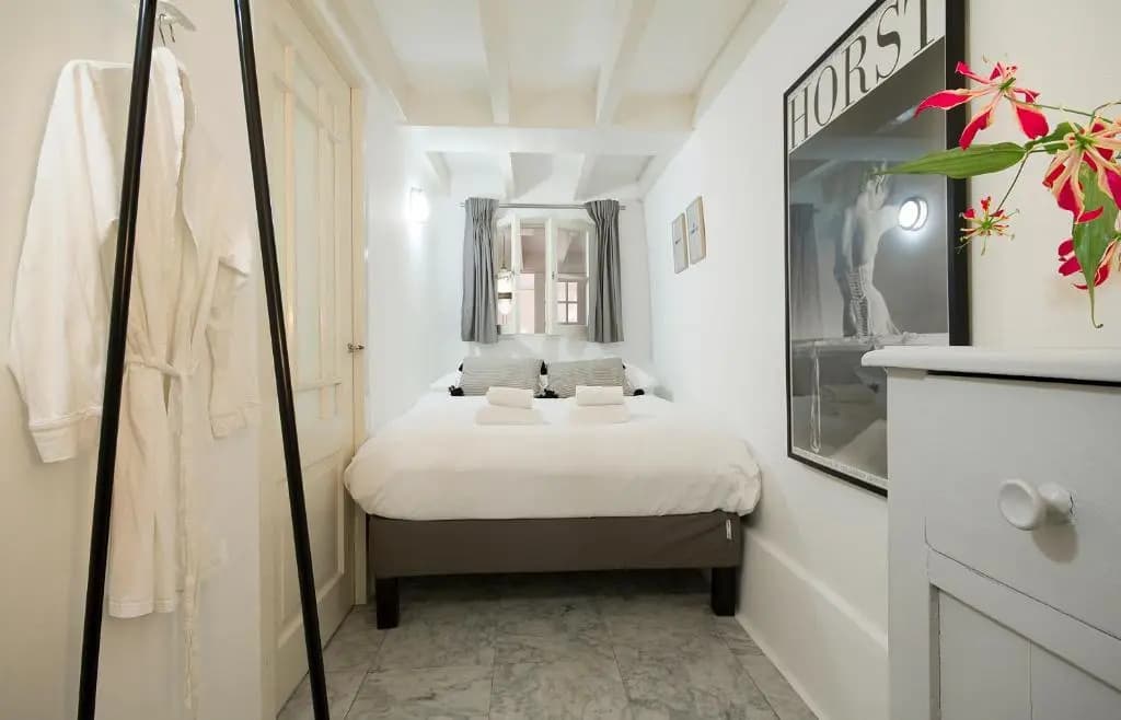 The Canal View Apartment - main photo