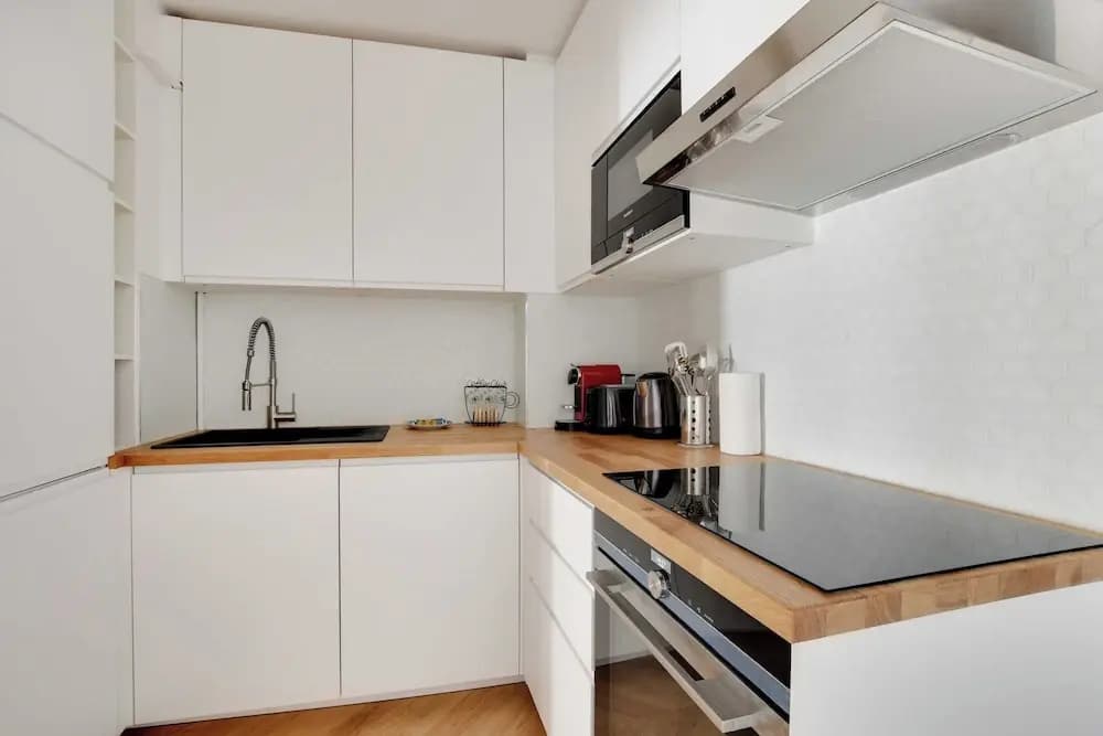Elegant Apartment -2br/6p - Pere Lachaise - photo 12