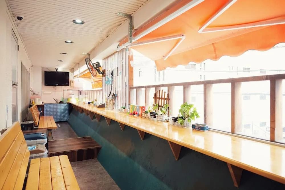 G'inns guest house - Hostel - photo 15