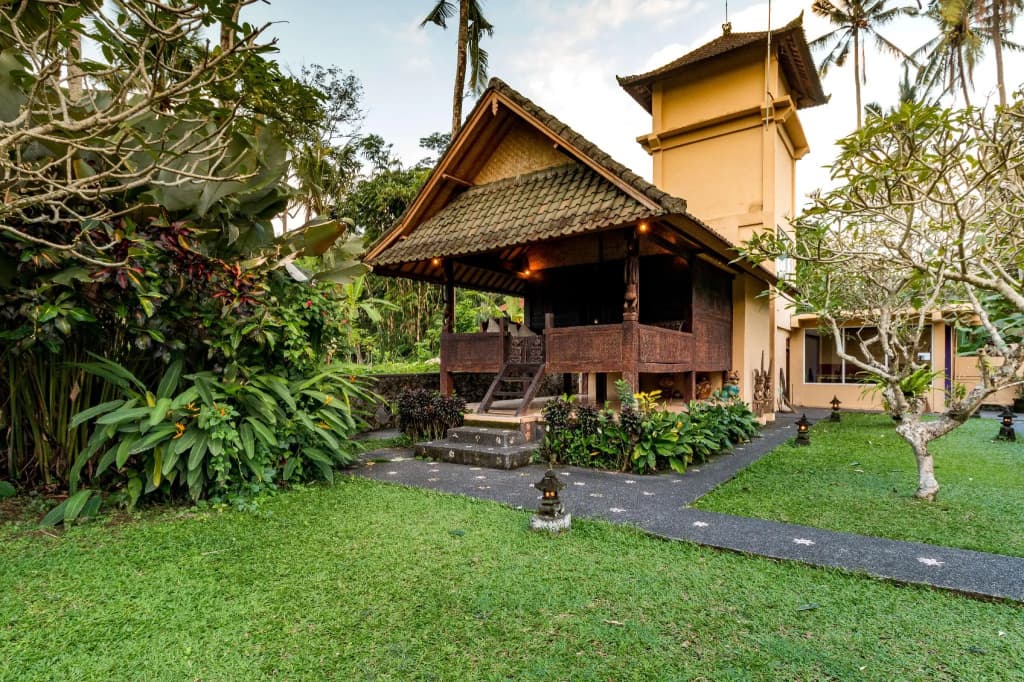 Tanah Merah Art Resort - photo 20