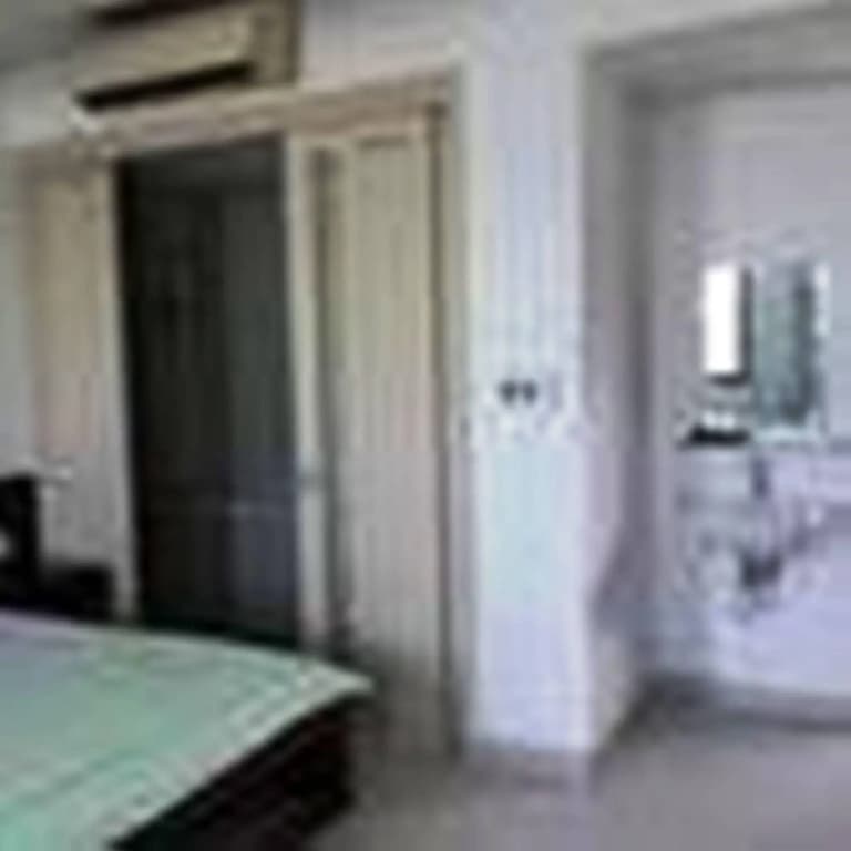 Yen Tran Hotel - photo 7