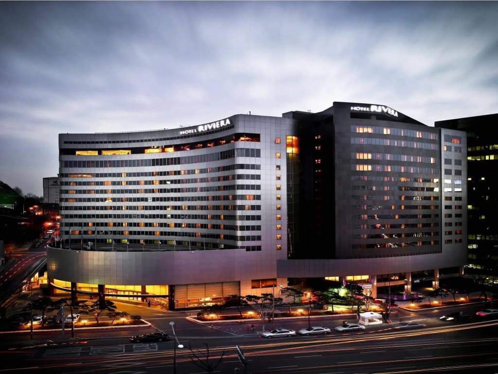 Hotel Riviera - photo 1