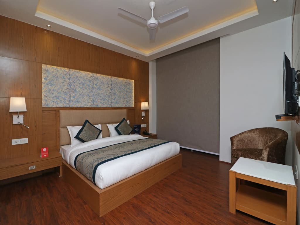 Oyo 10824 Hotel Star Suites - photo 2