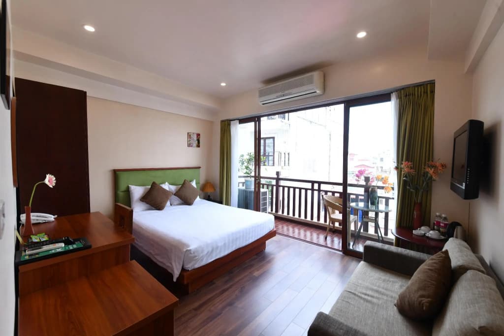 Artisan Lakeview Hotel - photo 3