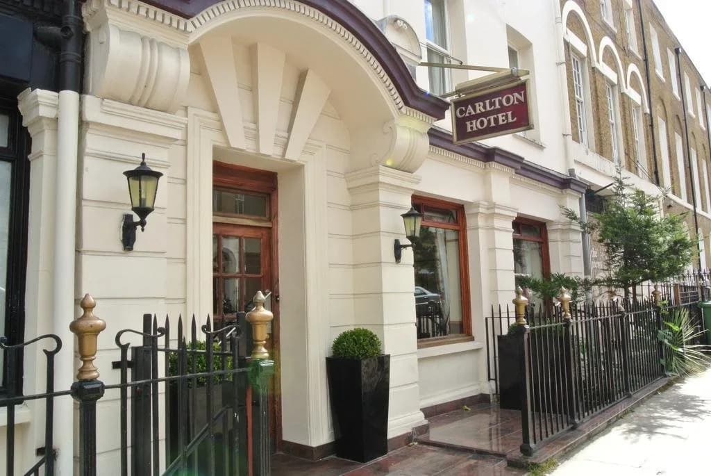Carlton Hotel - photo 20