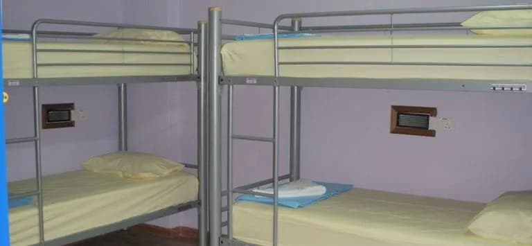 Hostel Cosmopolitan - photo 2