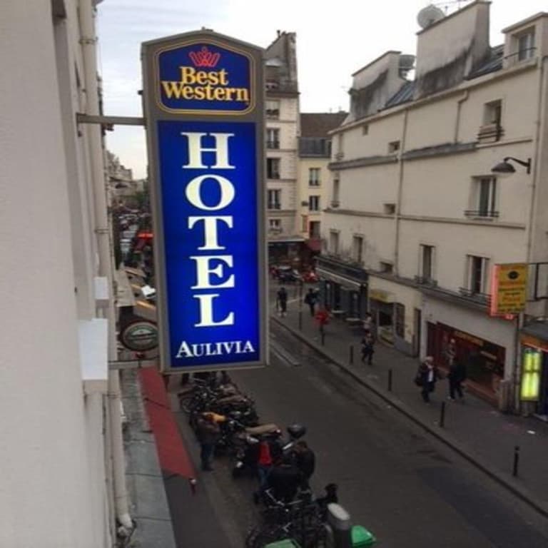 Hotel Aulivia Opera - photo 1