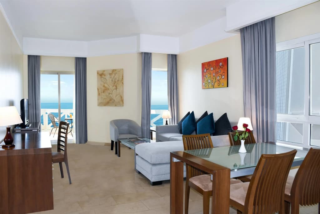 Ramada By Wyndham Beach Hotel Ajman - photo 5