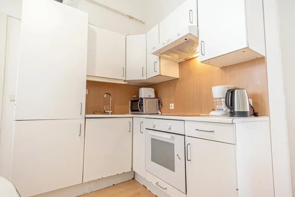 Affordable 3BR Apartment Rathausplatz - photo 10