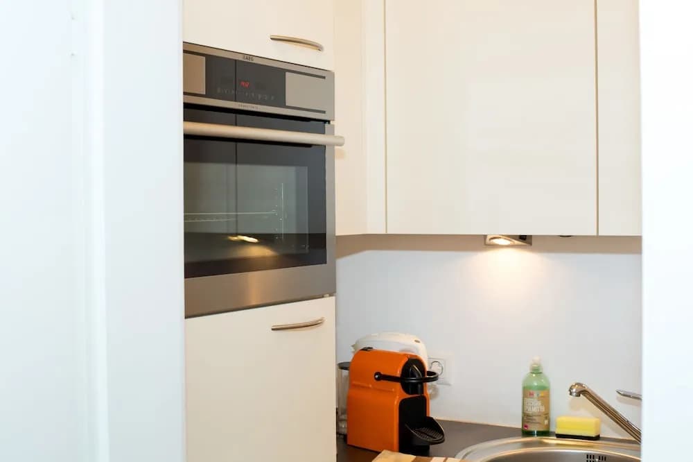 Marthas Veranda Apartment - photo 16