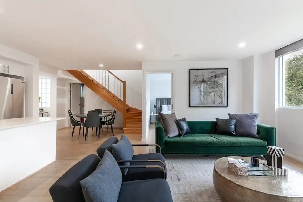 Modern Stylish Penthouse - photo 2