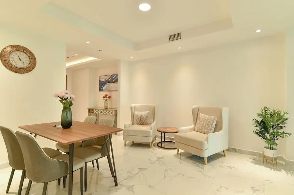 Dubai Canal View 1 BR Premium Apartment - AMN - photo 9