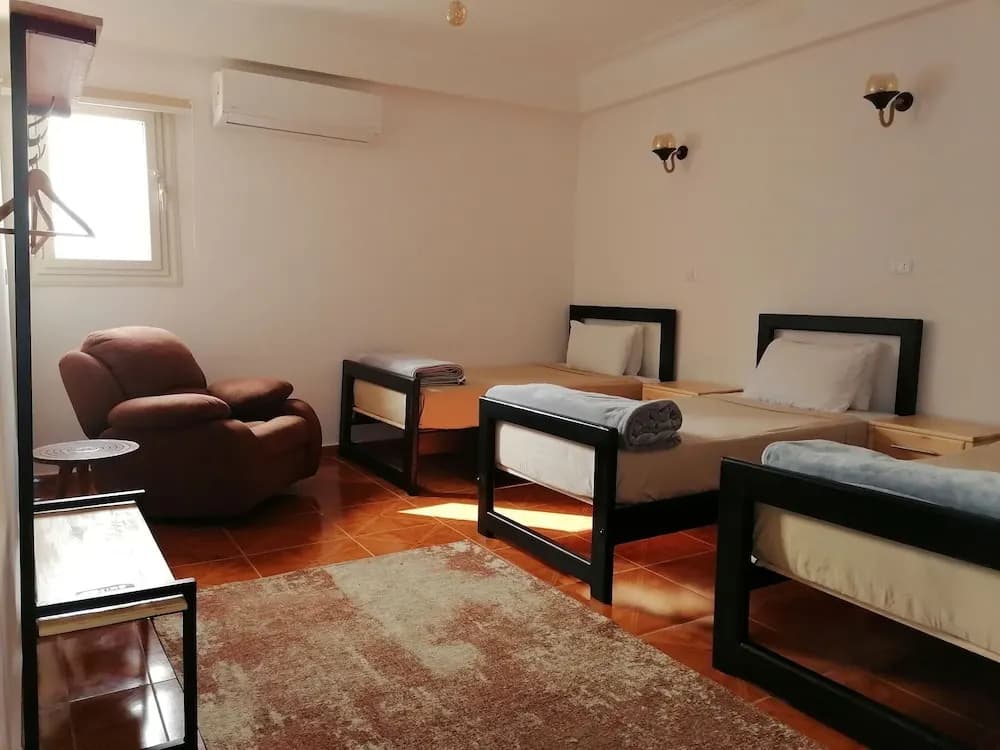 Champollion Hostel - photo 2
