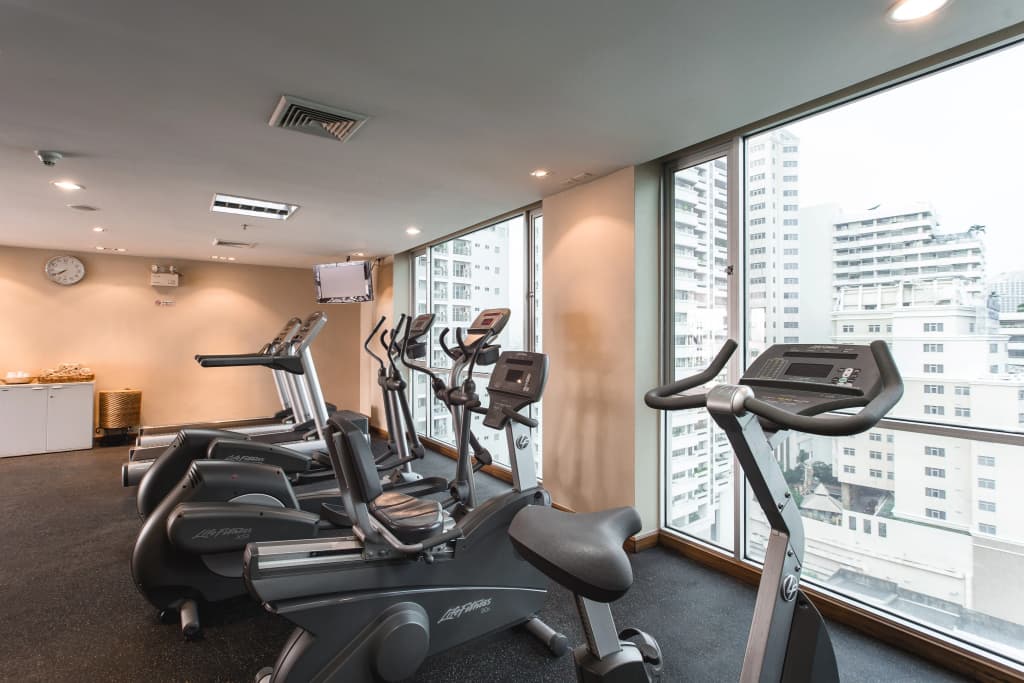 Adelphi Suites Bangkok - photo 26