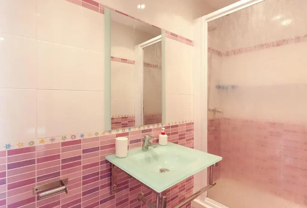 Hostal Abril - photo 8