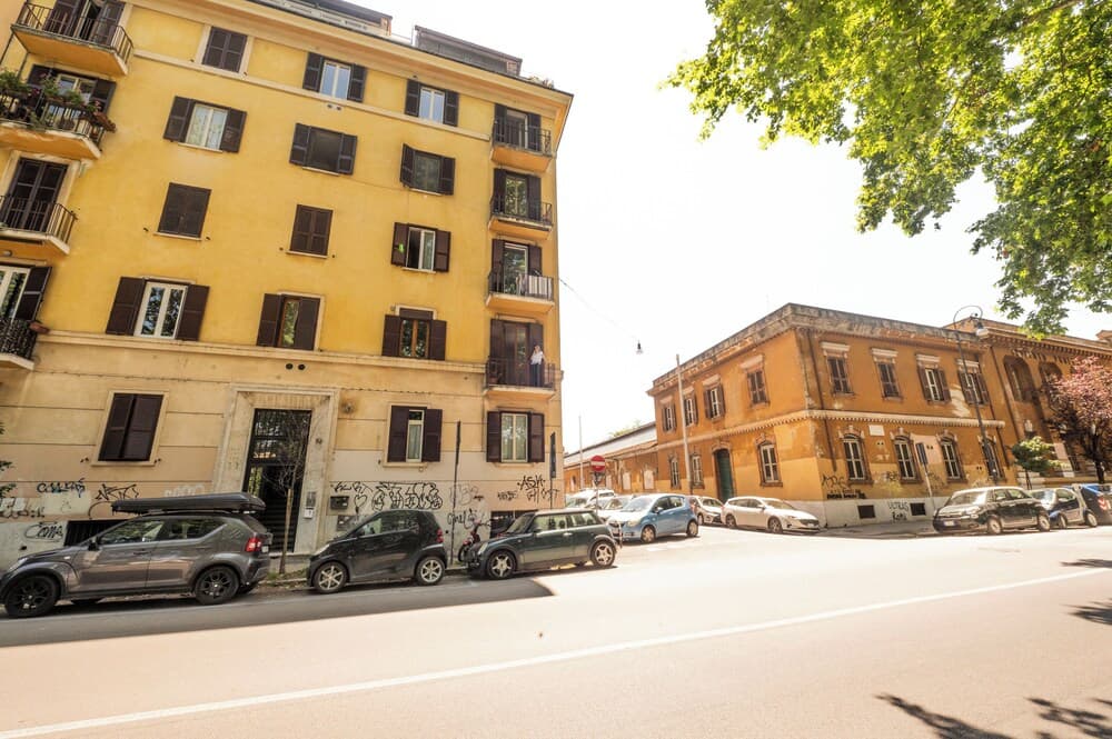 Testaccio Luminous And Large Apartment - photo 17