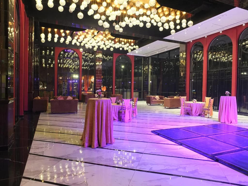 Park Boulevard Hotel - photo 7