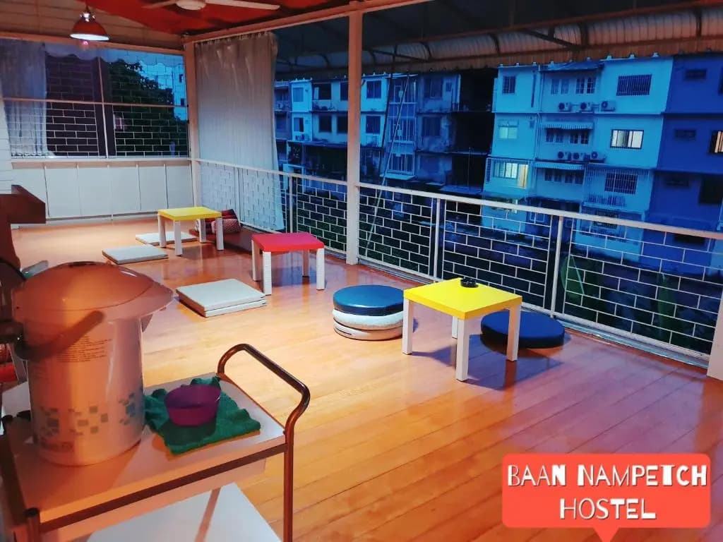Baan Nampetch Hostel - photo 17