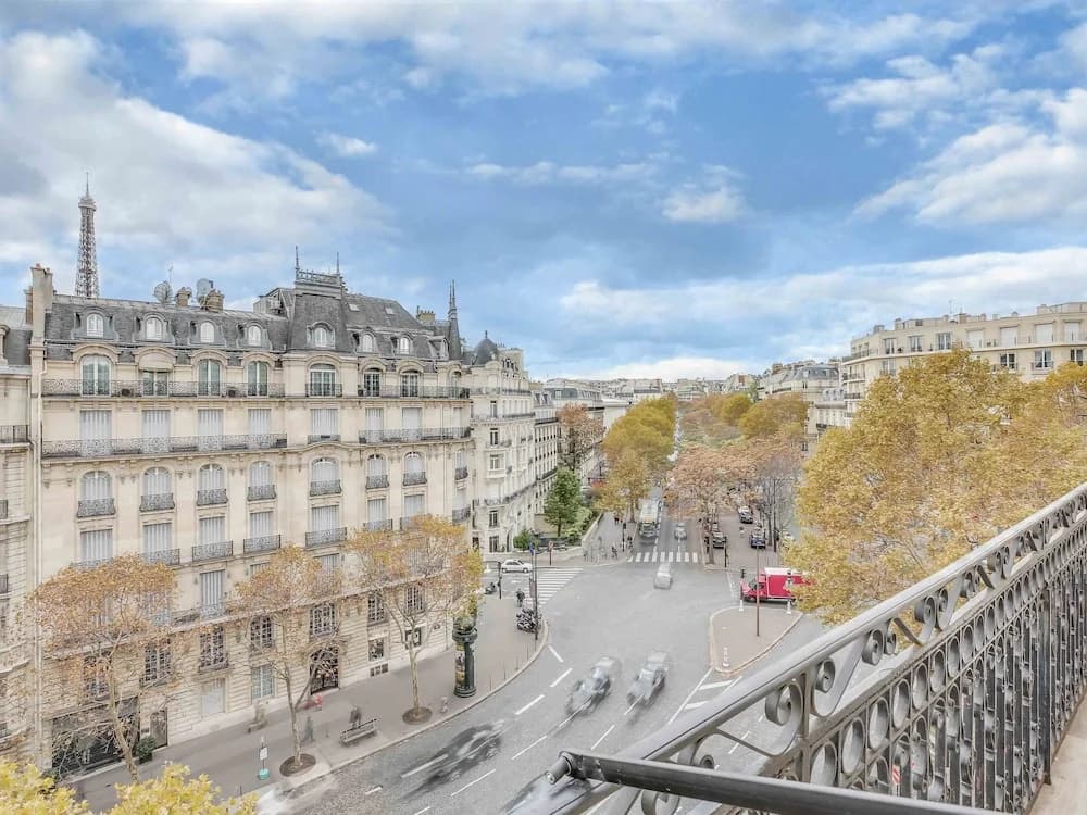 Top Luxurious Penthouse Front of Eiffel Tower and River - photo 13