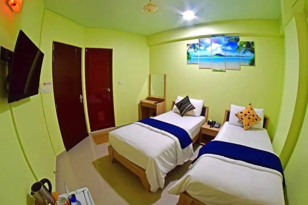 Tourist Inn - photo 15