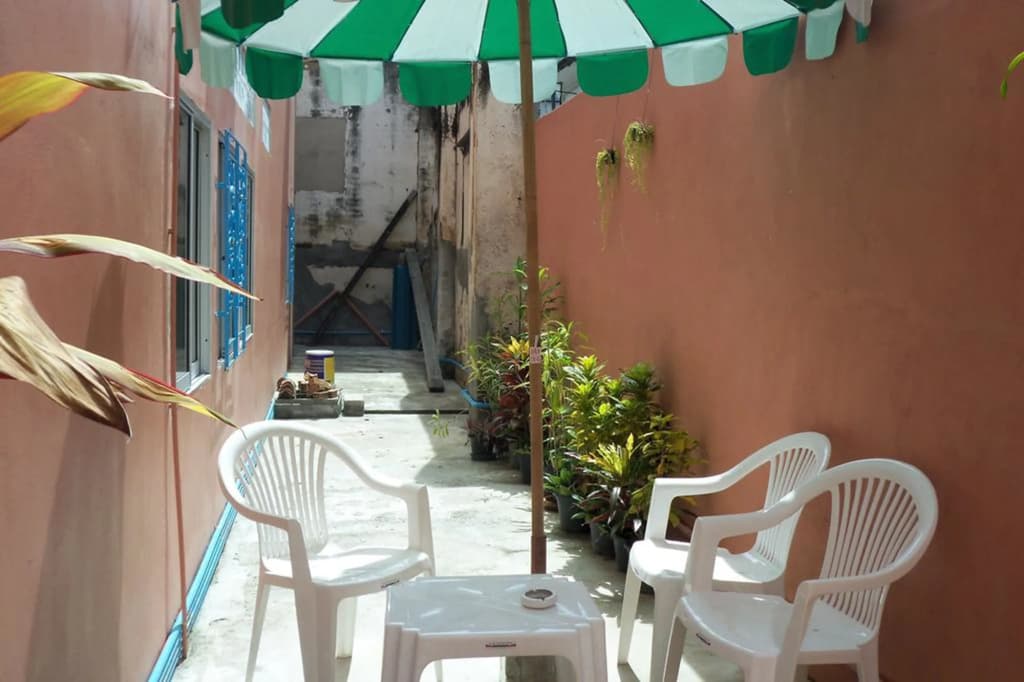 D's Corner & Guesthouse - photo 12
