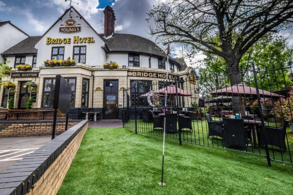 The Bridge Hotel Greenford - photo 14