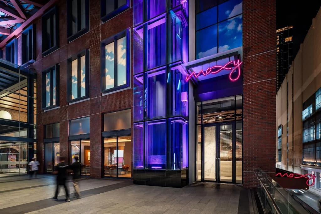 Moxy Bangkok Ratchaprasong - photo 1