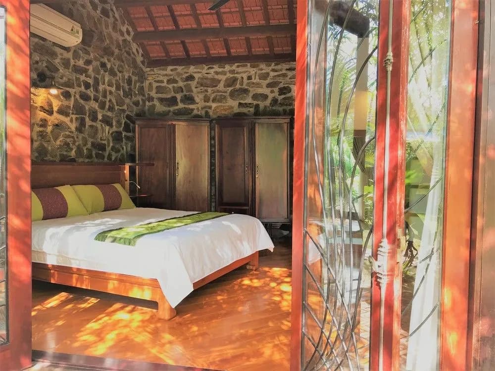 An Bang Beach Stone Villa - photo 2