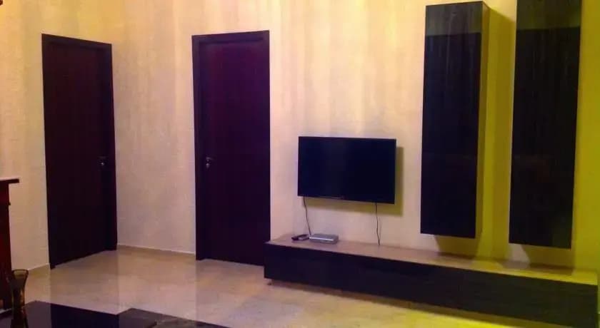 Bread Square Apartment - photo 2