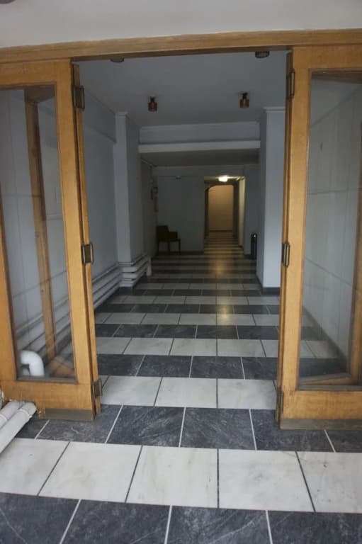 Big Central Metro Station Apartment 1 - photo 9