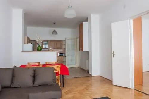 Sunny Apartment - main photo