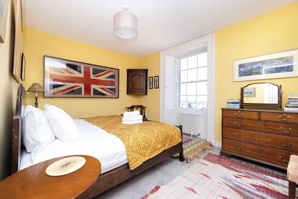 Inviting Flat near City Centre - photo 4