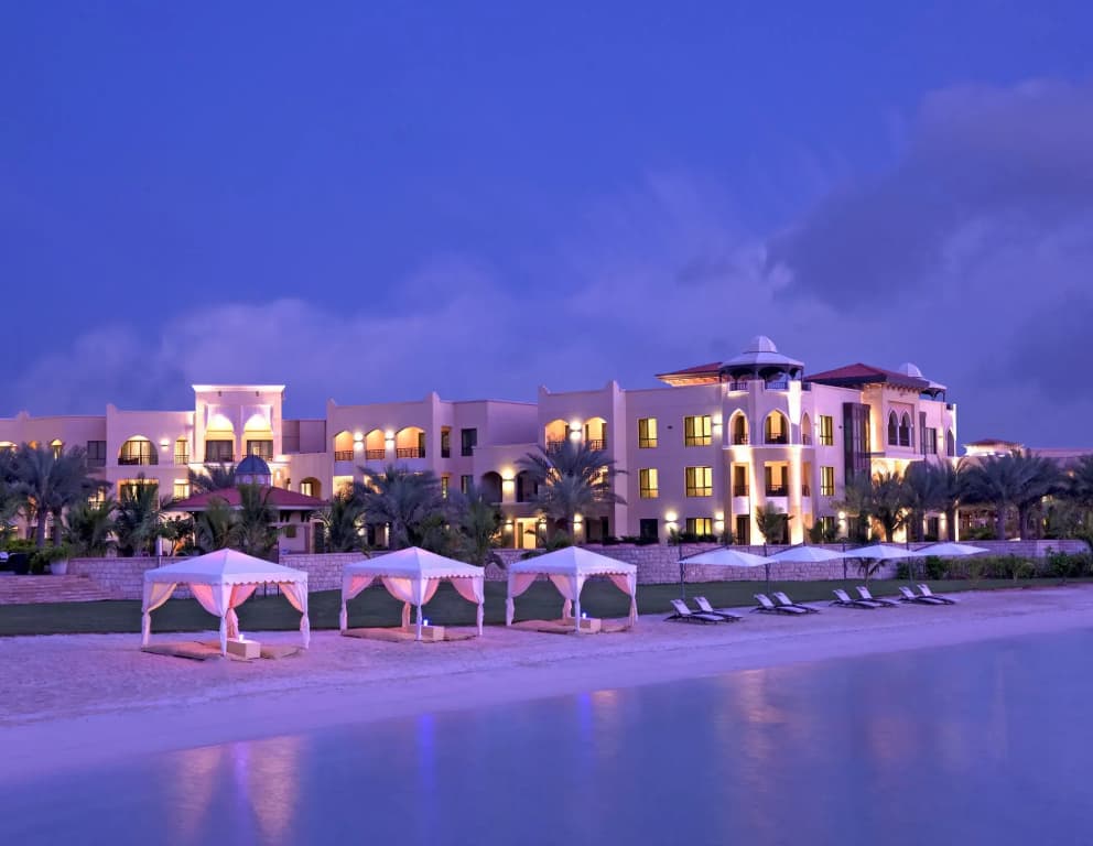 Shangri-La Hotel Apartments Qaryat Al Beri - photo 23