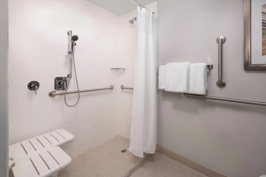 Courtyard by Marriott Las Vegas Convention Center - photo 11