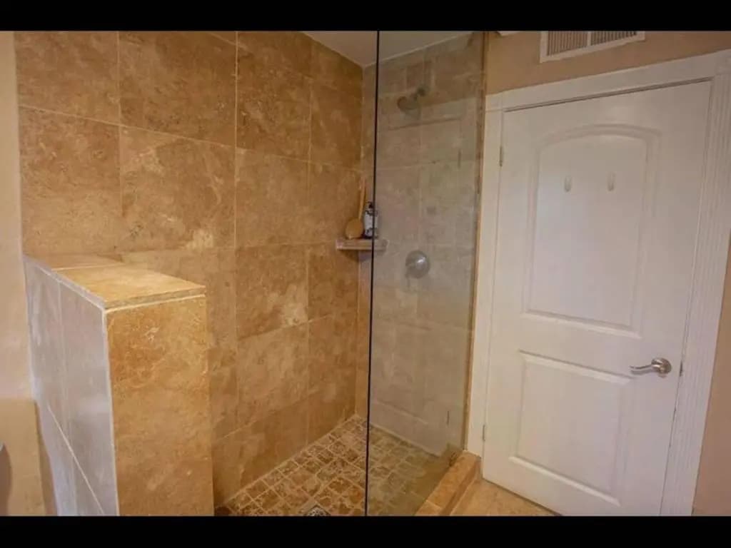 Charming Duplex Home - photo 7