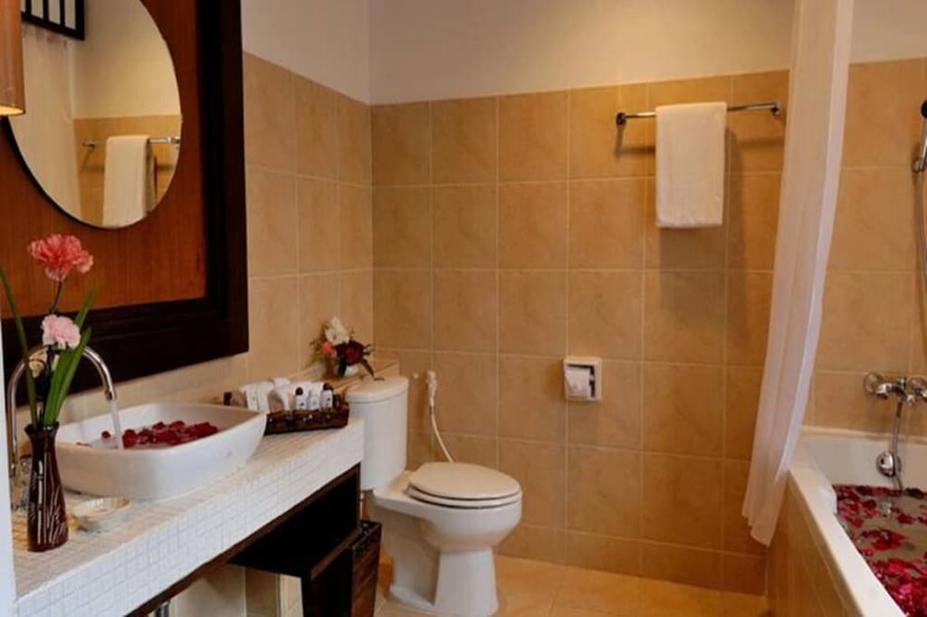 Al's Resort - photo 9