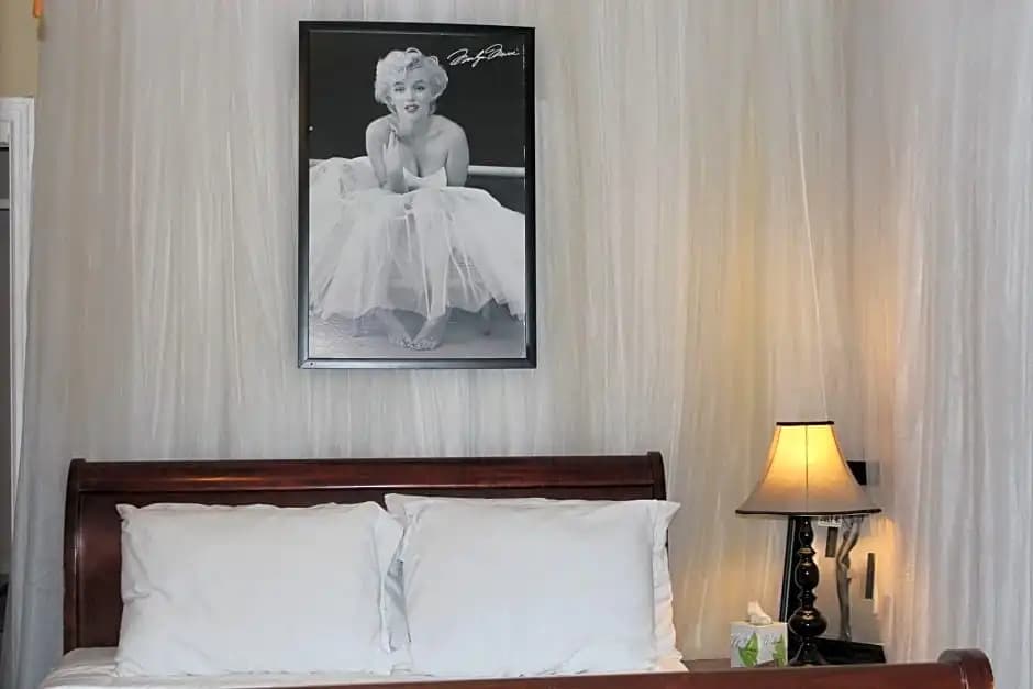 Hollywood Dream Suites - photo 3