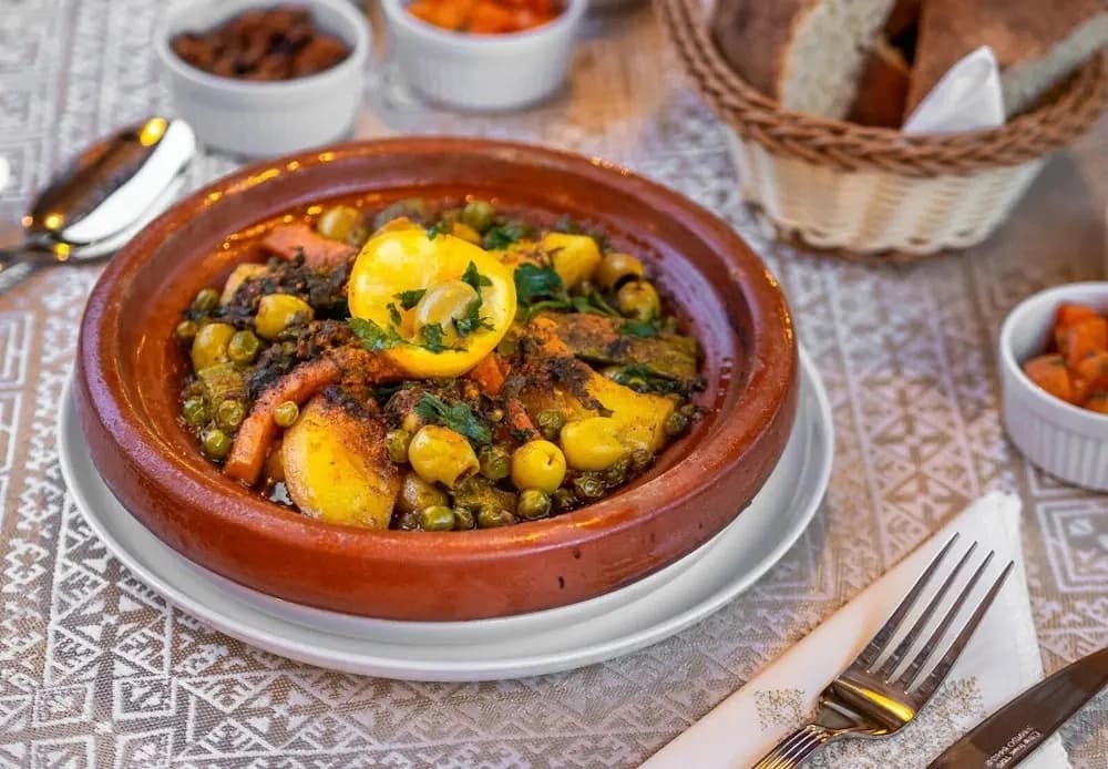 Riad Koutchi - photo 11