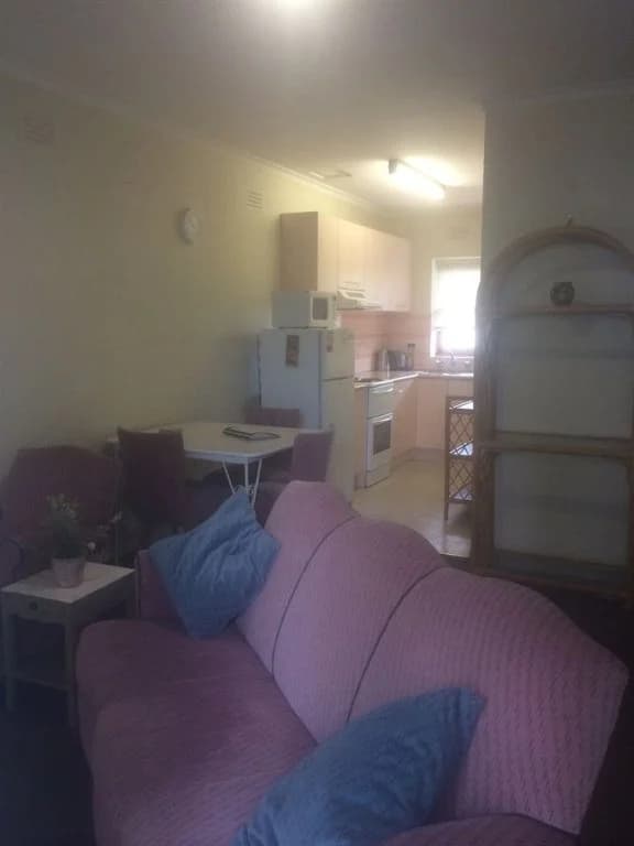 Australian Home Away @ Moonee Ponds - photo 1