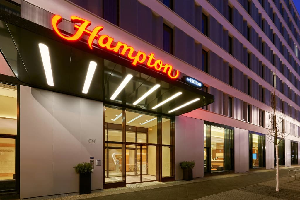 Hampton By Hilton Berlin City Centre Alexanderplatz - photo 1