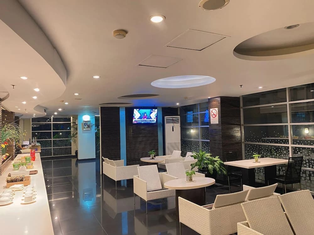 Studio One Thamrin Hotel - photo 11