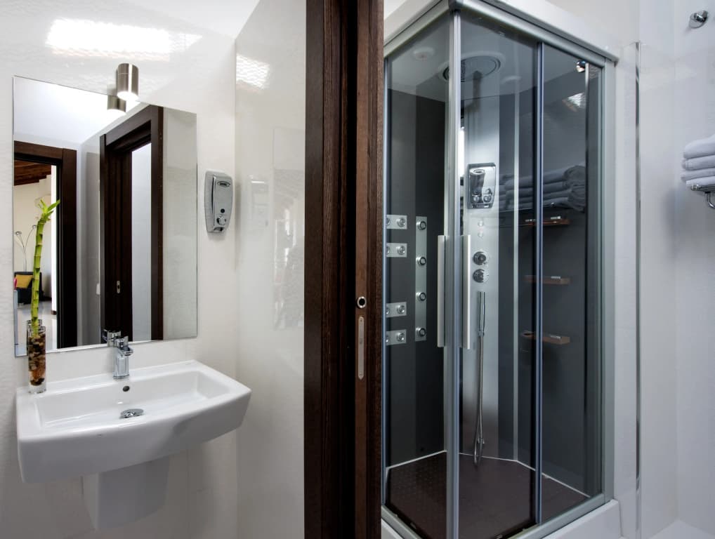 Roisa Suites - photo 9