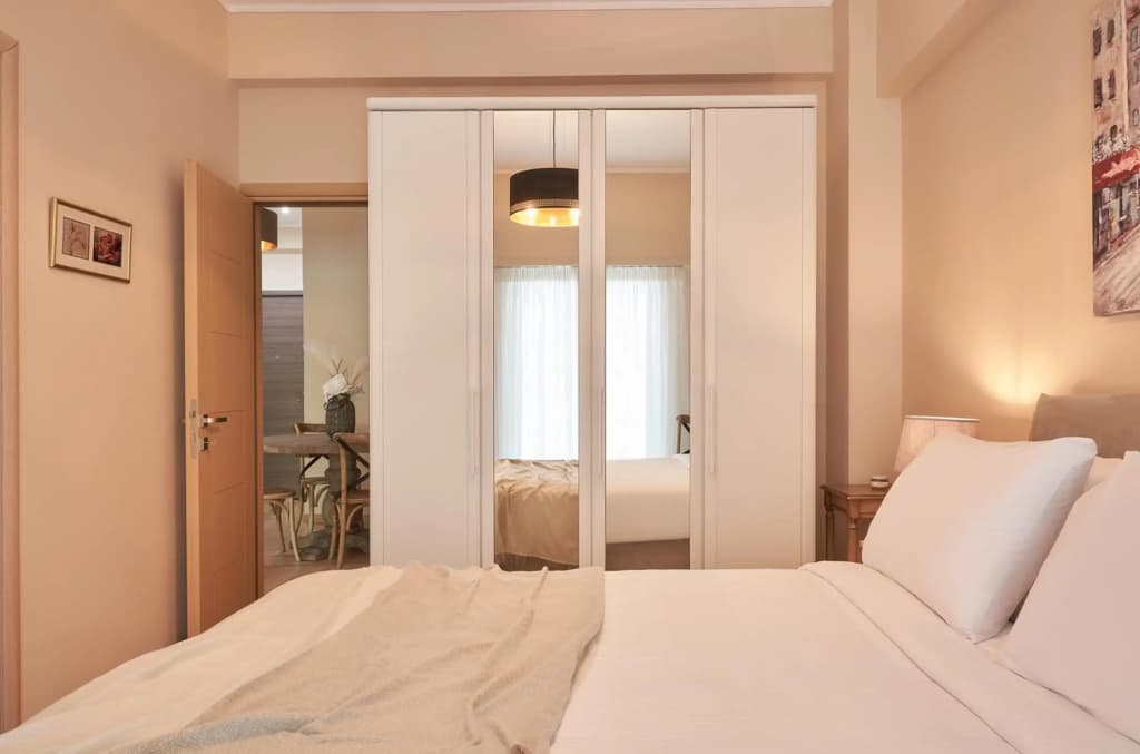 Spirou Merkouri Handcrafted 2BD Home - photo 14