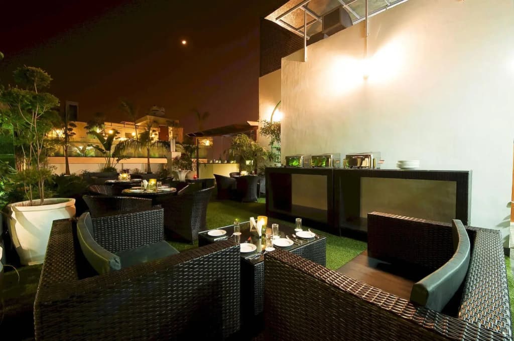 Hotel Swaran Palace - photo 17