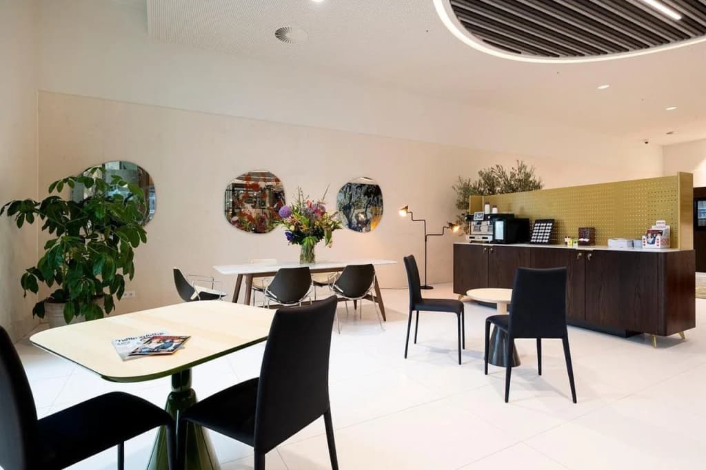 PREMIER SUITES PLUS Amsterdam - photo 19