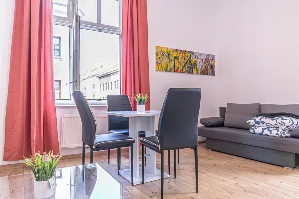 Spacious 5BR Apt Close to Augarten - photo 23