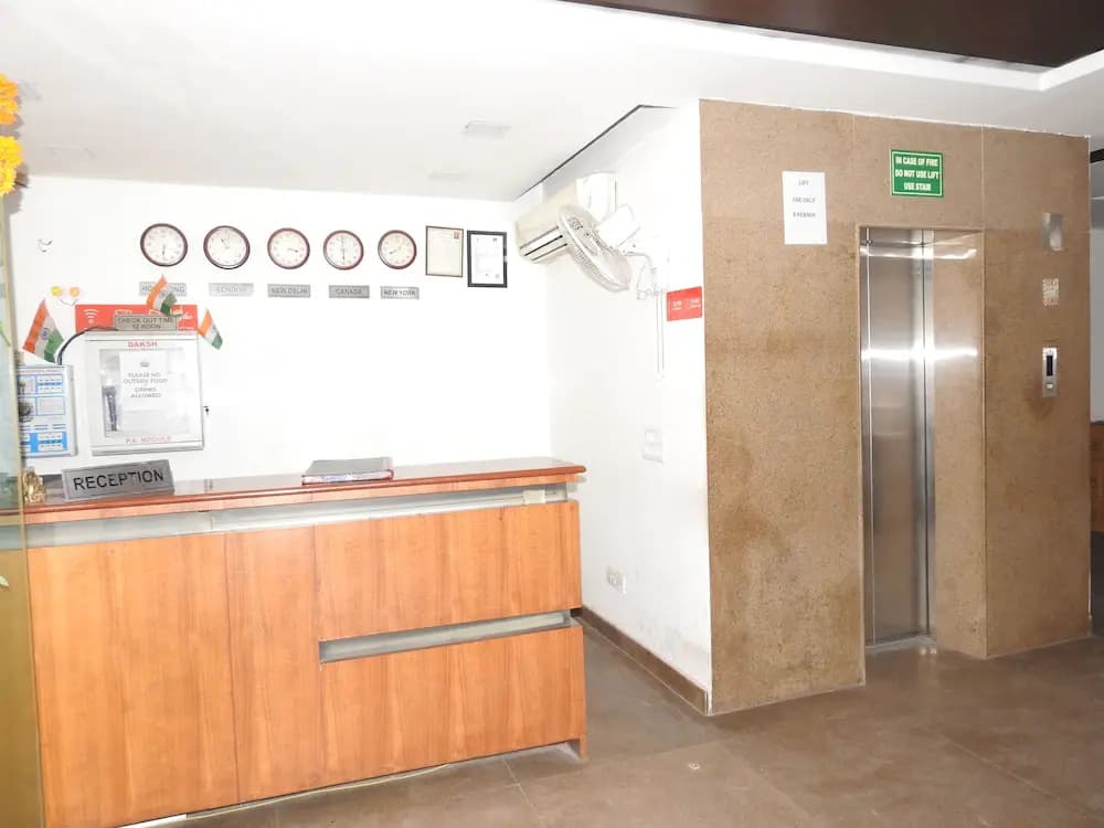 Hotel Dee Continental - photo 10