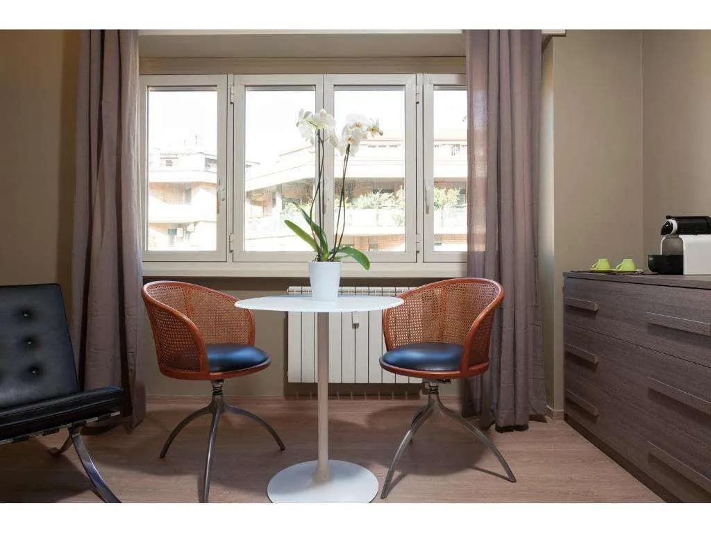 Alex's Guest House - photo 11