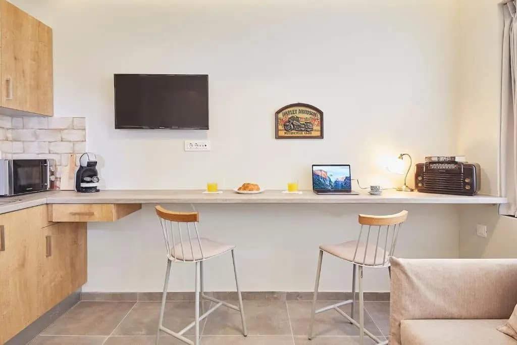 Stay in a hip decorated studio near Acropolis! - photo 13