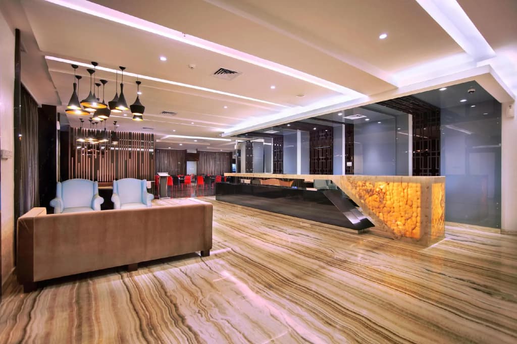 StarRay Hotel Jakarta Mangga Dua Square - photo 2